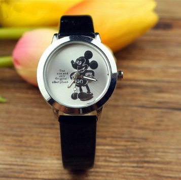 Dámske hodinky Mickey Mouse - čierne