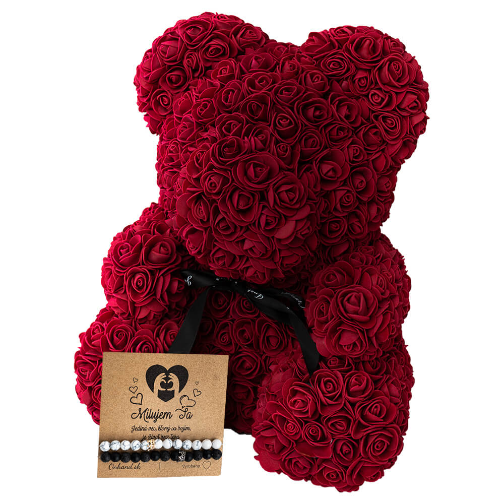 Medvedík z ruží 40 cm + darčeková karta Milujem Ťa s náramkami
